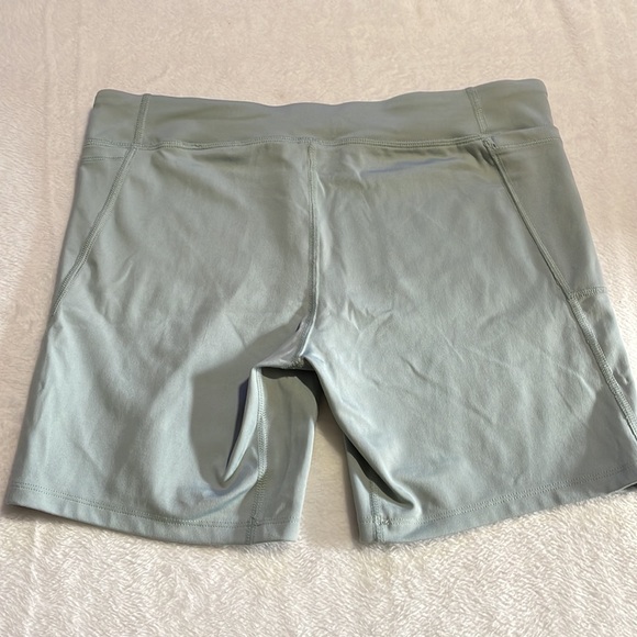Under Armour Fitted Athletic Shorts - Picture 2 of 10